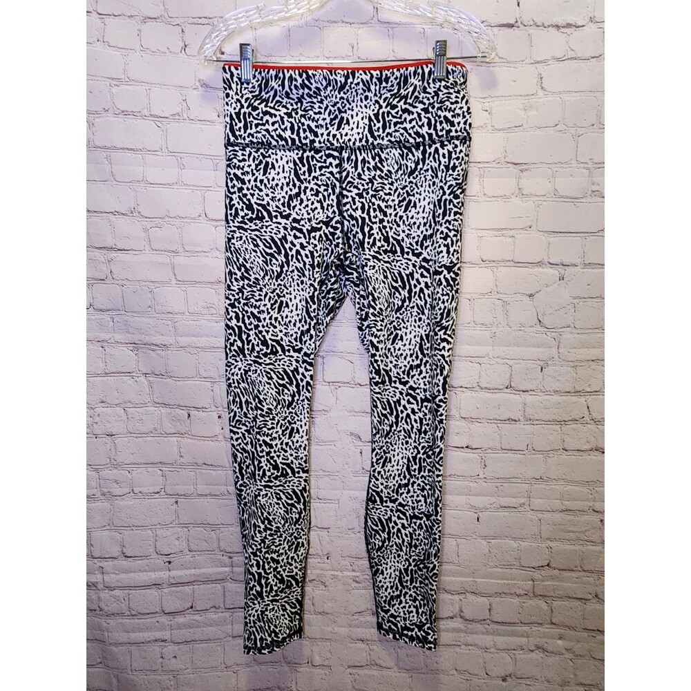 Fabletics Boost PowerHold High-Waisted Leggings Womens Medium Leopard Red NWOT
